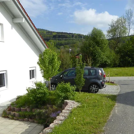 Ferienhaus Geissdoerfer * Hunding
